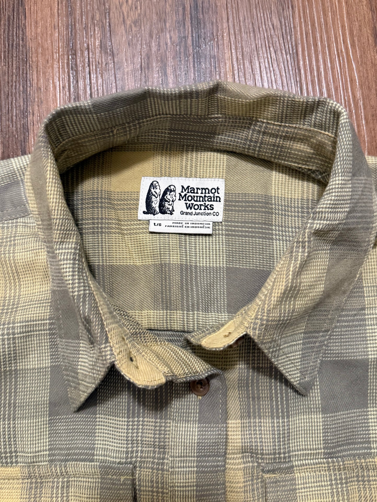 Marmot Women's Fairfax Lightweight Relaxed Flannel (size L)