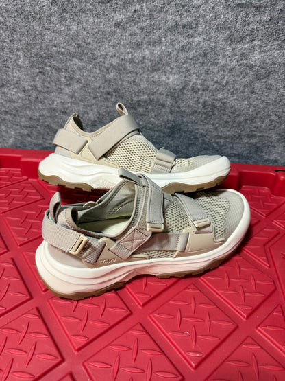 Teva Women's Outflow Universal Water Shoes size 10,5