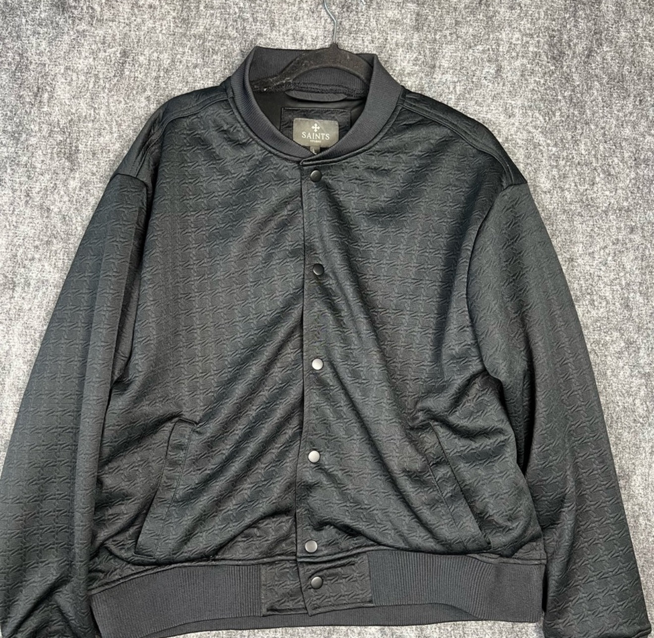 New SAINTS Studio Black Textured Bomber Jacket – Size Large