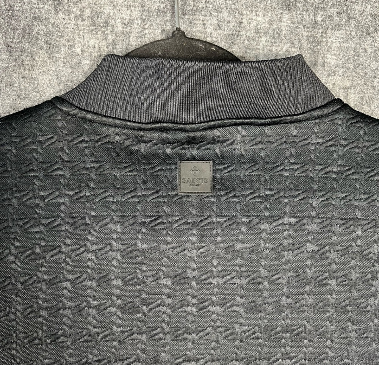 New SAINTS Studio Black Textured Bomber Jacket – Size Large